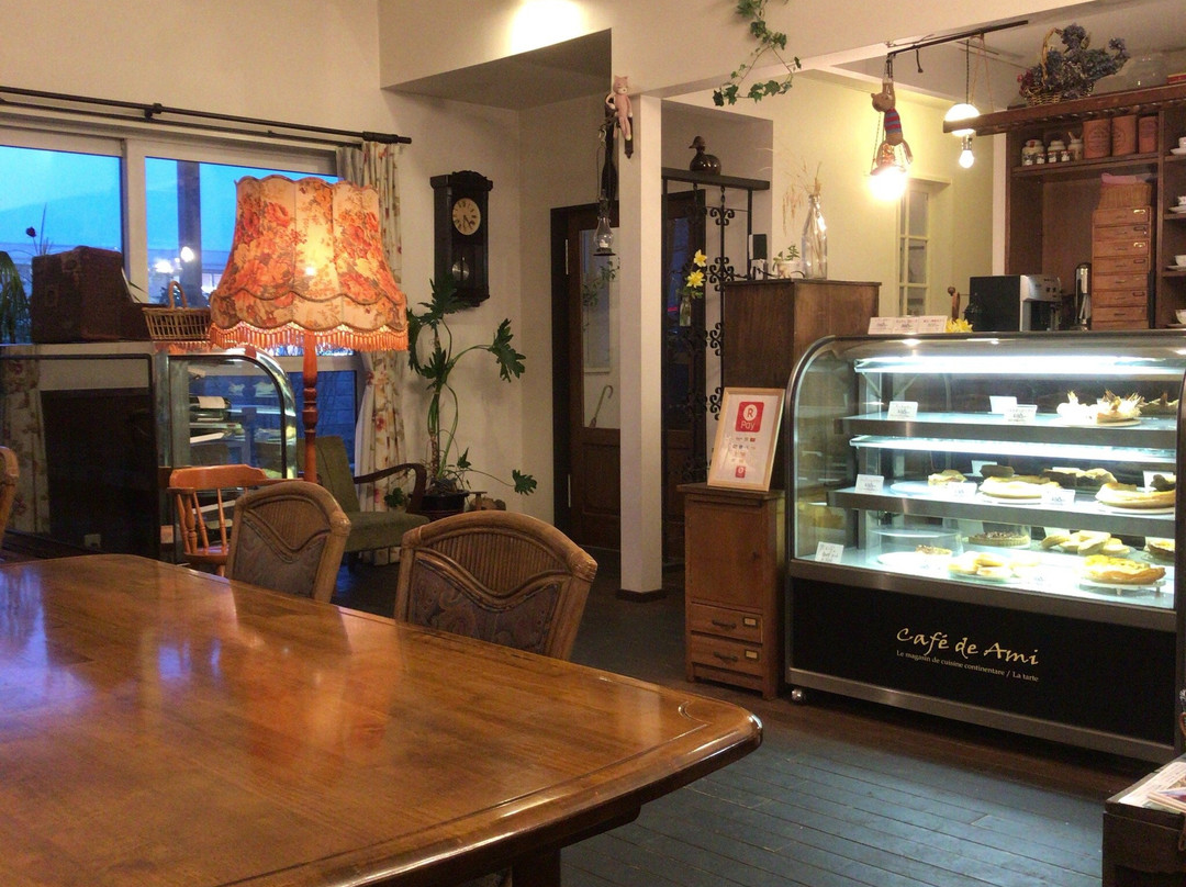 五所川原市餐馆和美食-cafe de Ami