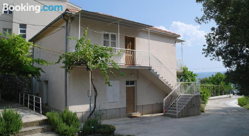 Guesthouse Mira主图