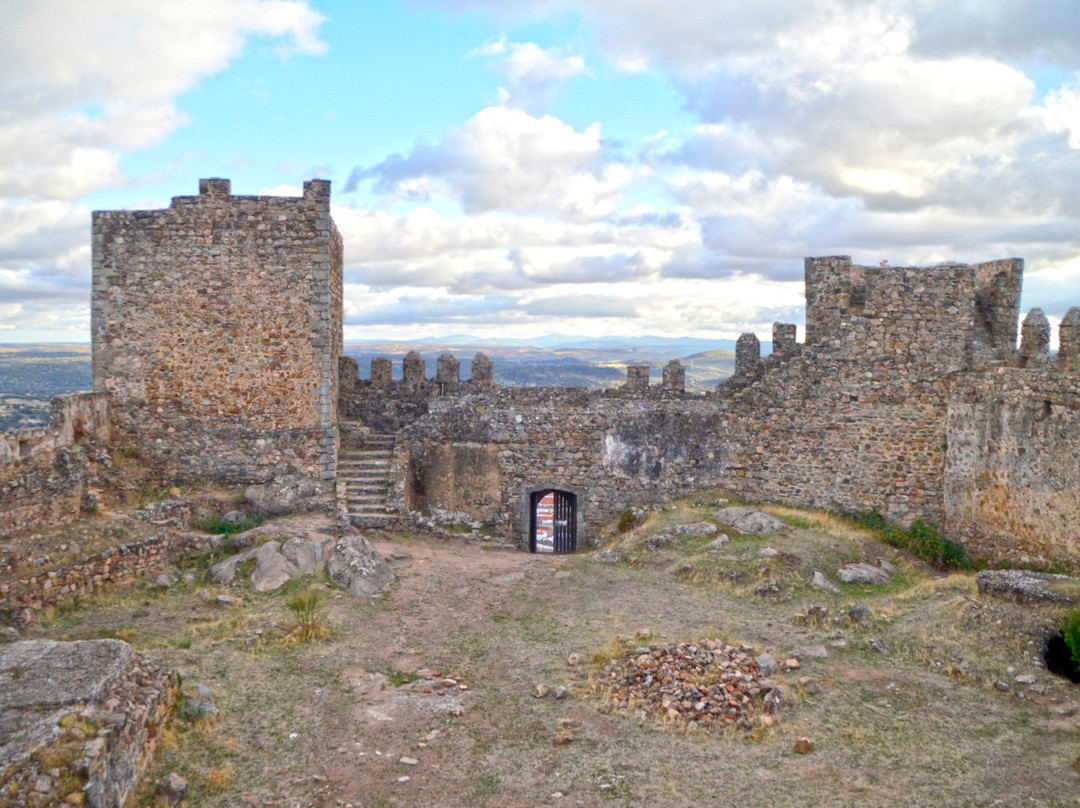 Castle Burguillos del Cerro景点图片