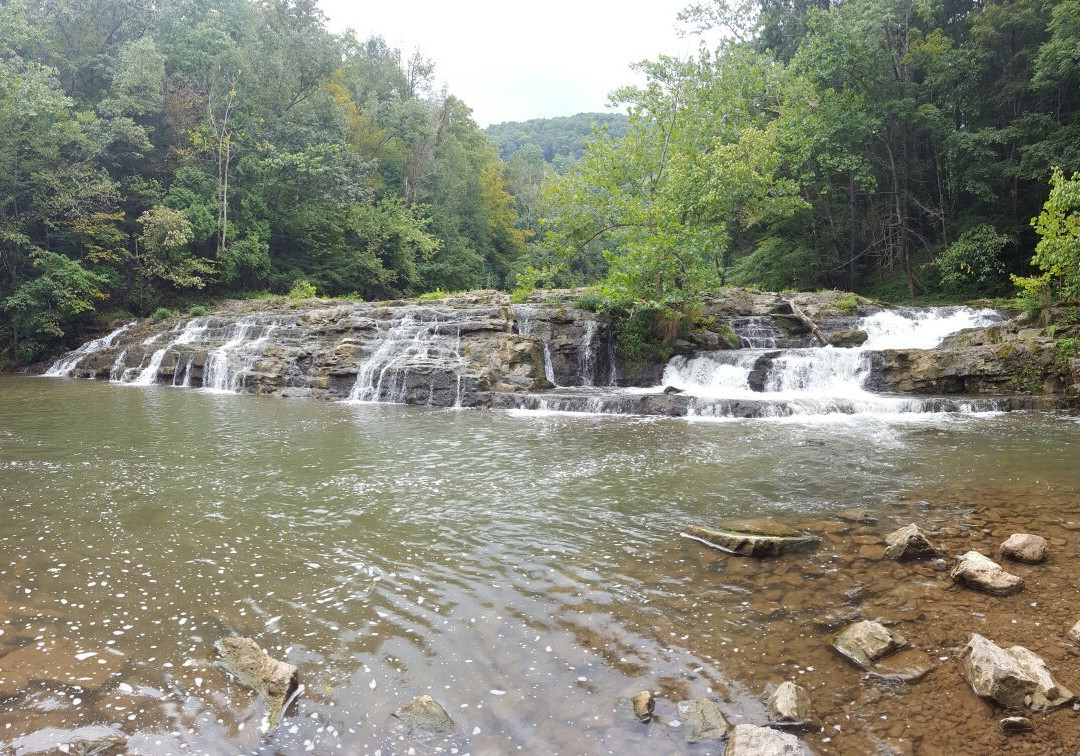Big Cedar Creek Falls-Lebanon必去景点