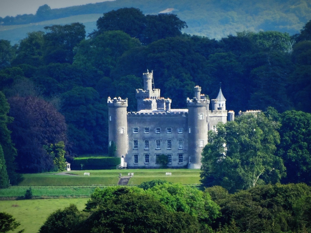 Tullynally Castle Gardens景点图片