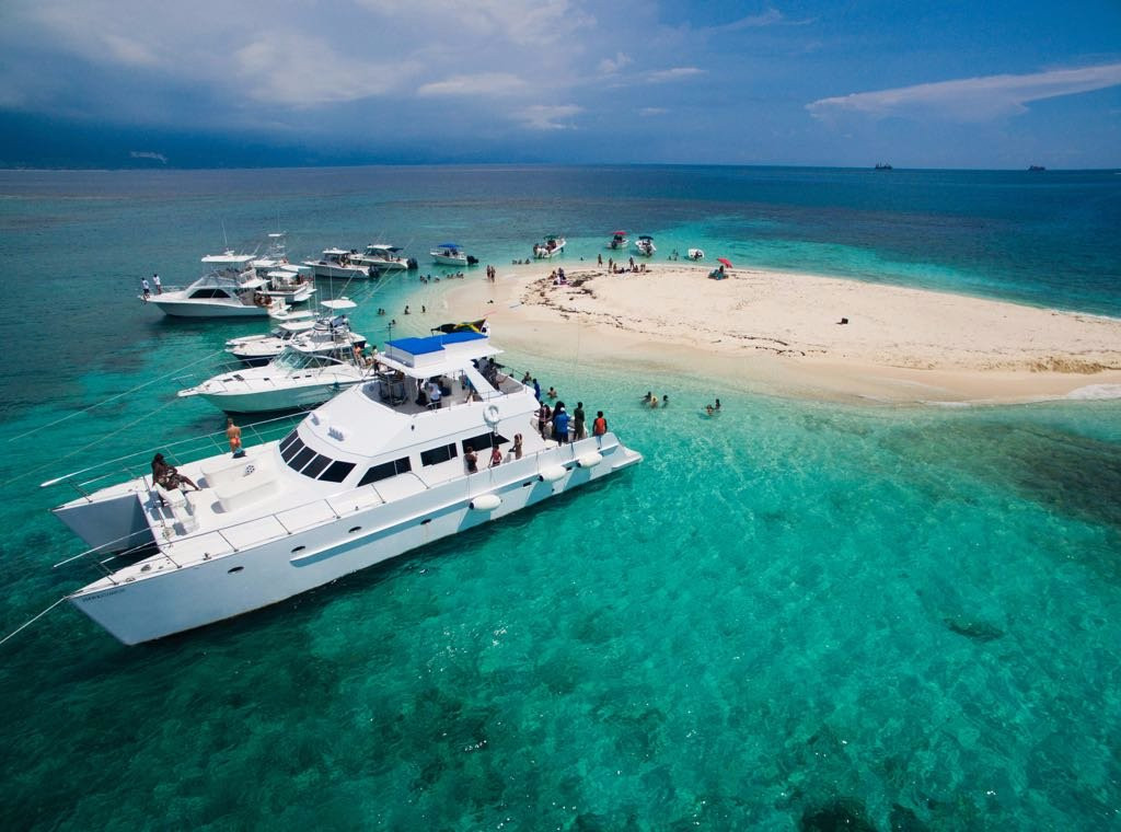 Loose Cannon Boat Charters and Tours-金斯敦必去景点