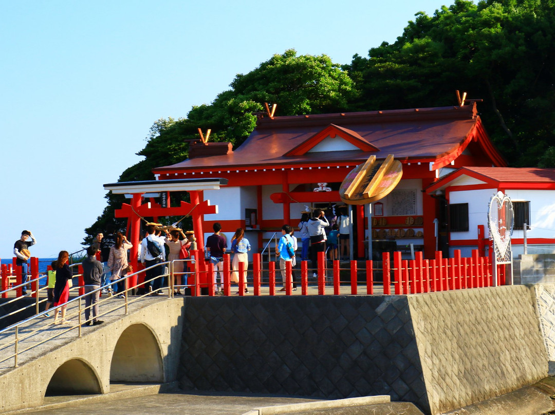 Itatetsuwamono Shrine Kamafuta Shrine