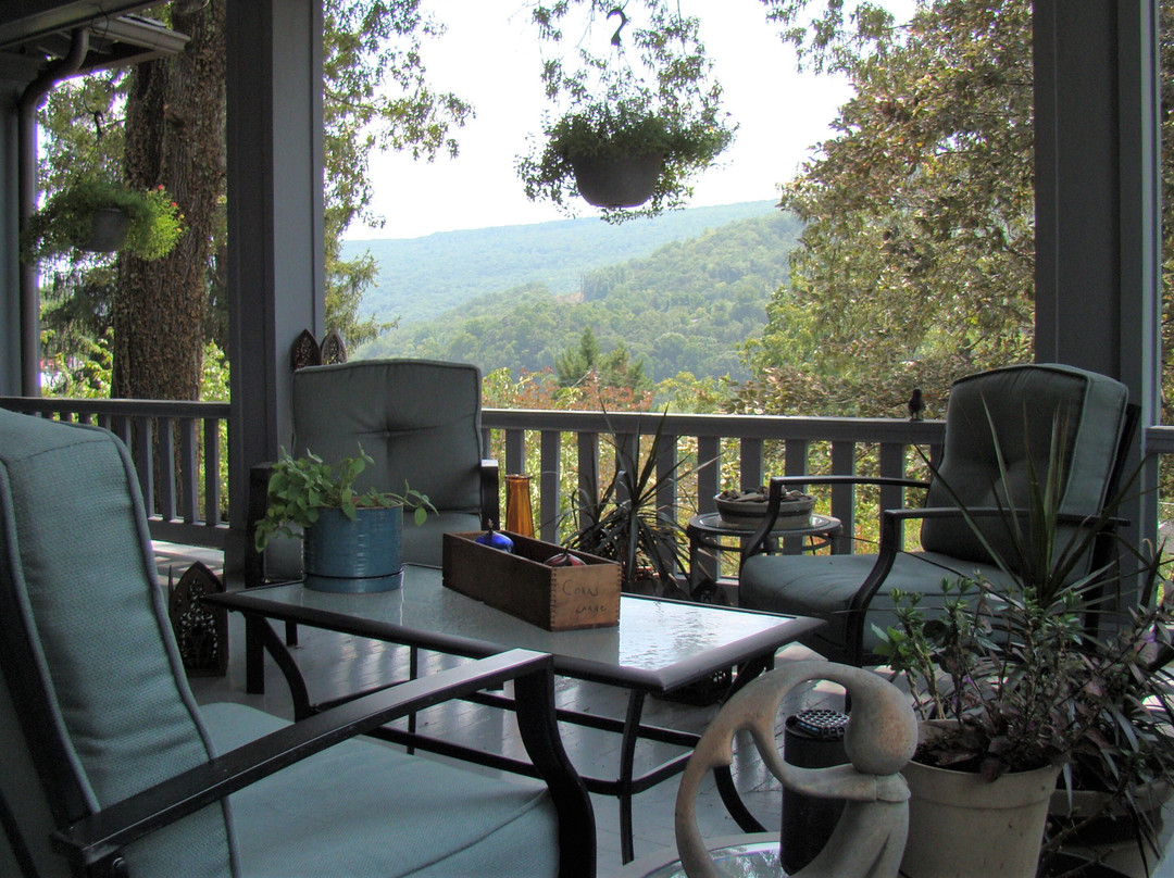 Ridgely Bed, Breakfast, And Gardens