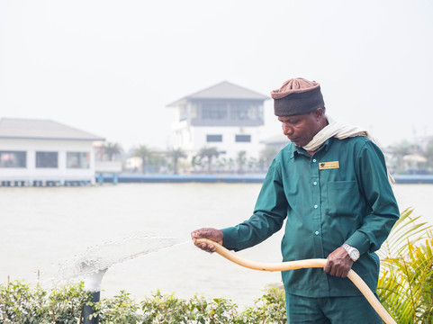 蓝毗尼宫度假村主图