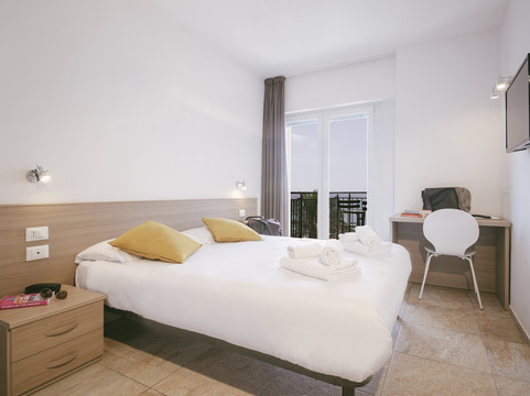 乔利罗杰酒店主图