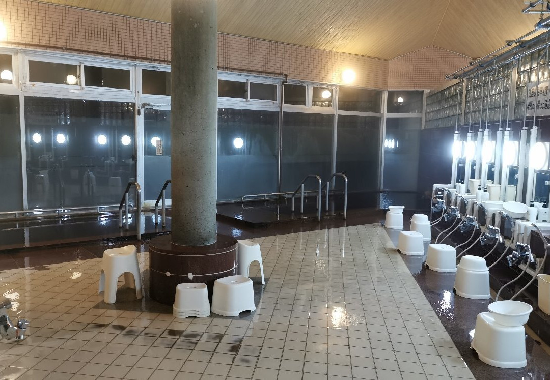 Circle House Akai Beret主图