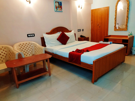 Little Stay Paradise Resort