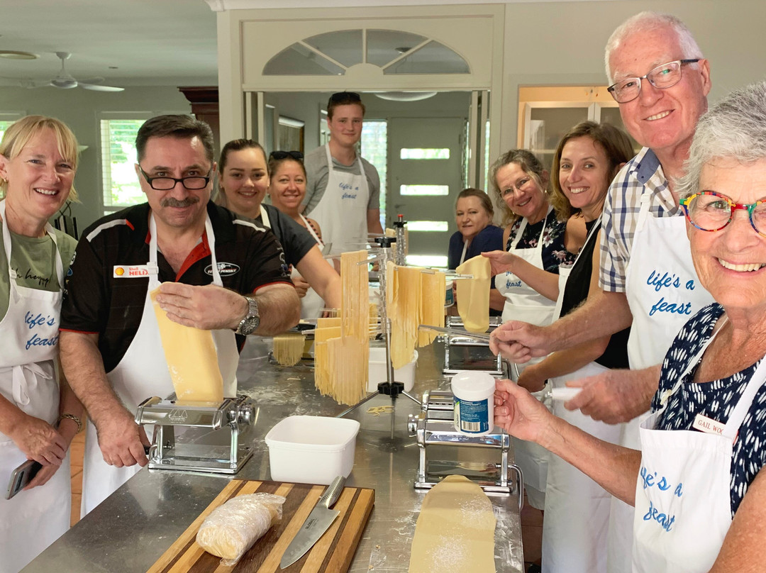 Life's A Feast-努萨维尔必去景点