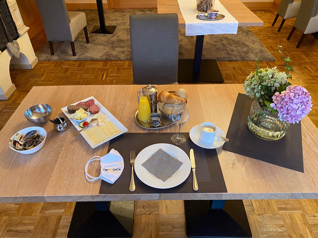 Hotel Gasthof Grüner Wald主图