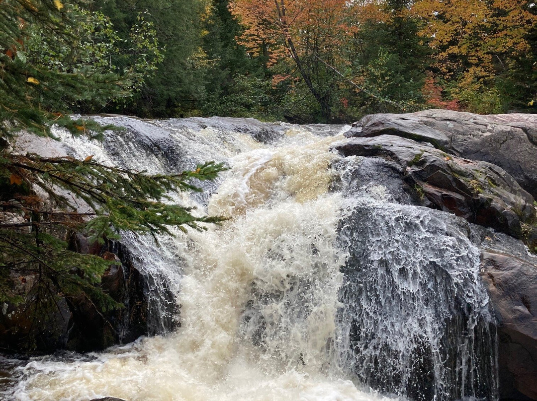 Yellow Dog Falls-Big Bay必去景点