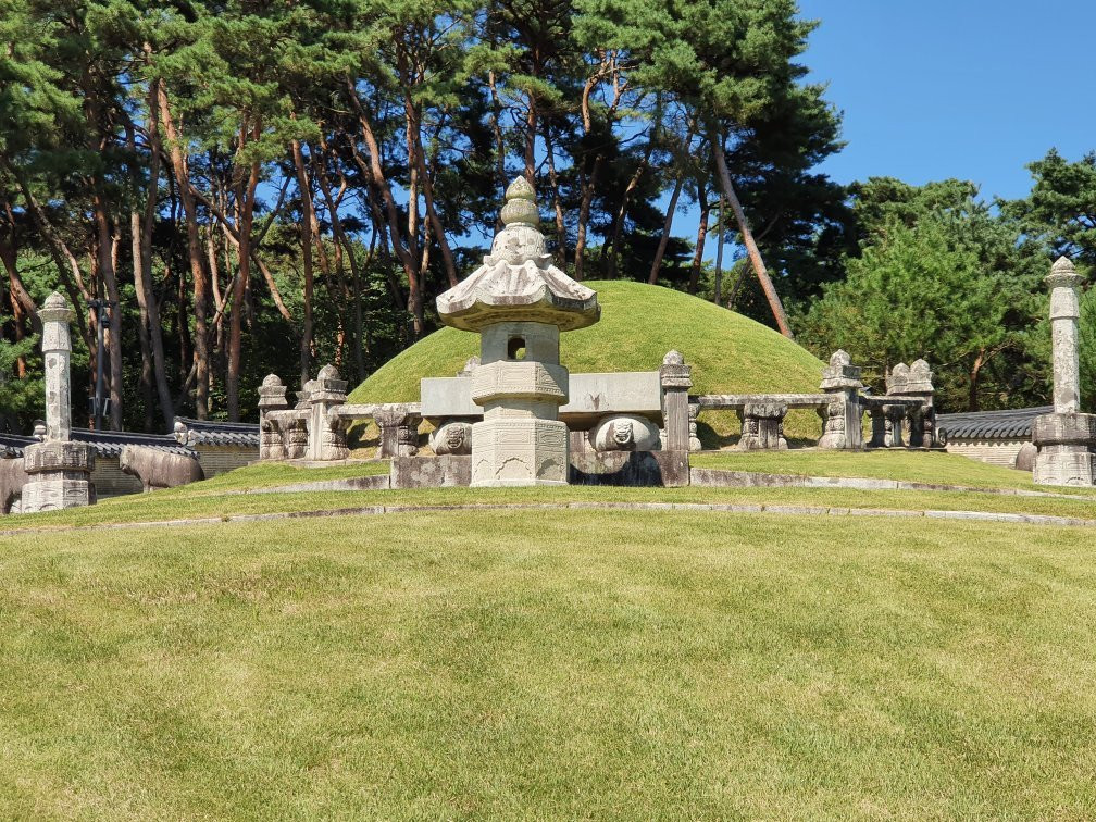 Yeongnyeongneung-骊州郡必去景点