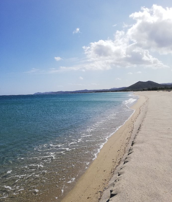 Spiaggia Di Sutt'e Riu (i 2 Pini)-Posada必去景点