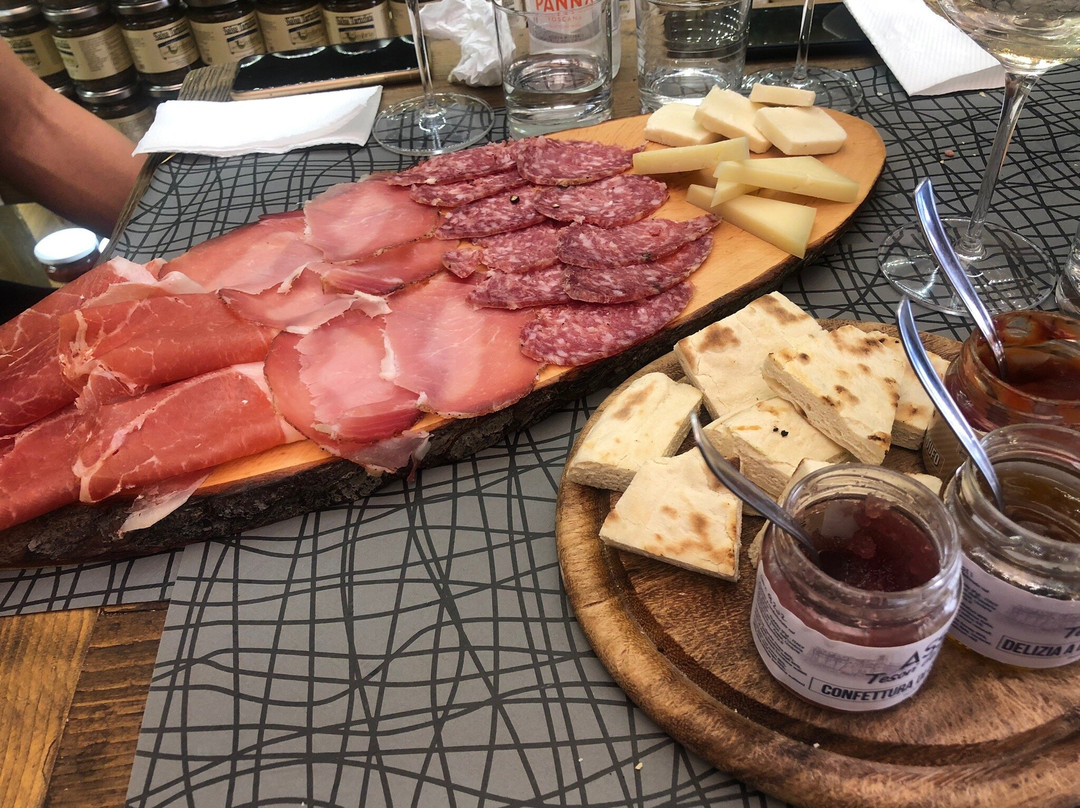 Wine Assisi Tesori dell'Umbria-阿西西必去景点