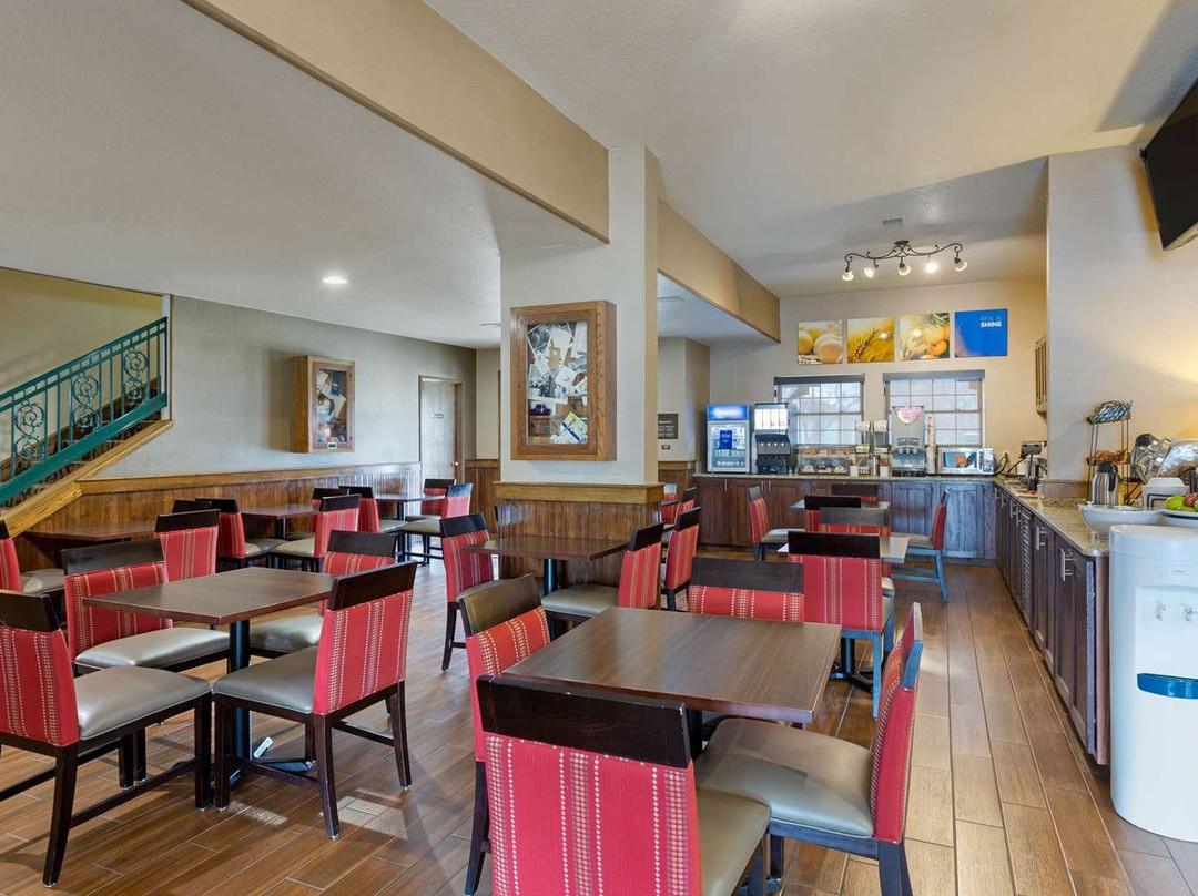 Comfort Inn Marshall Station主图