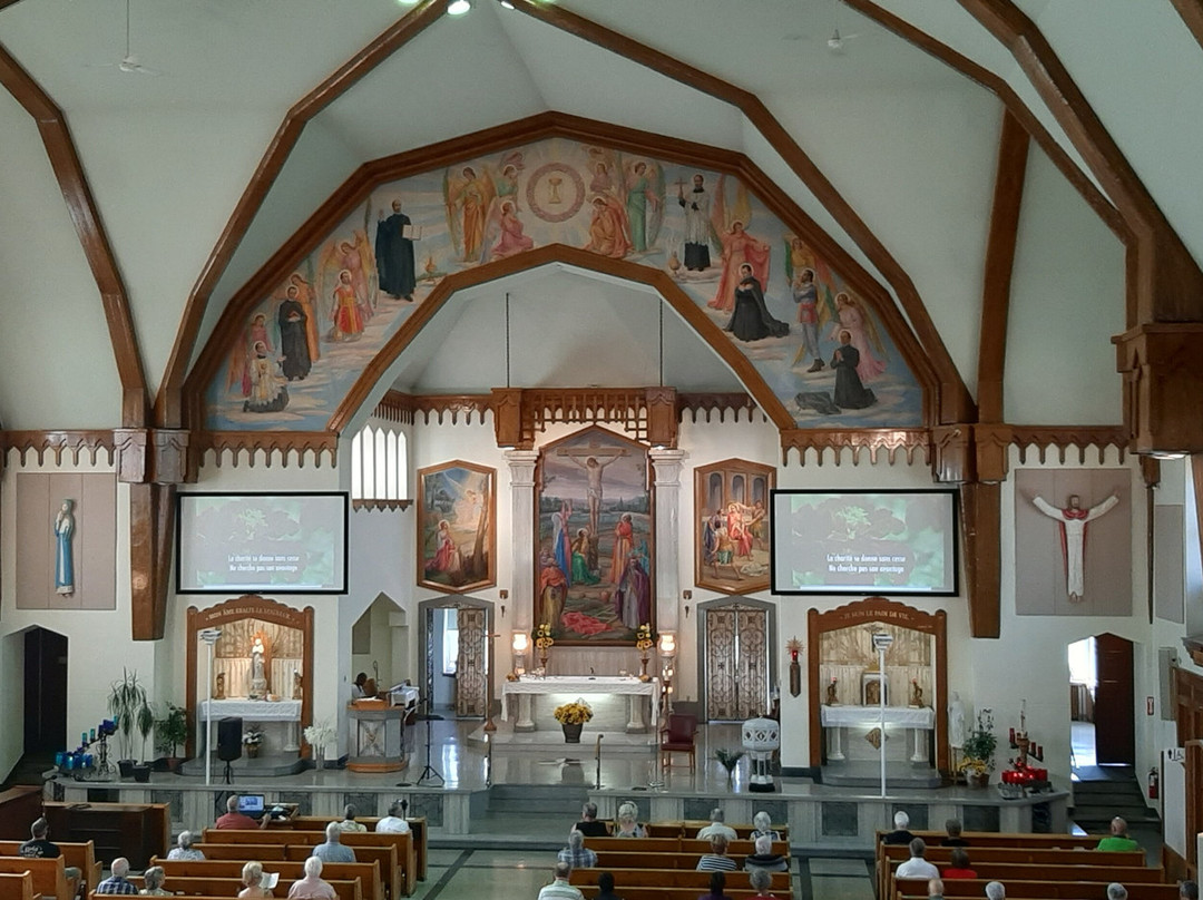 Église Du Précieux-sang-de-notre-seigneur-jésus-christ-圣亚森特必去景点