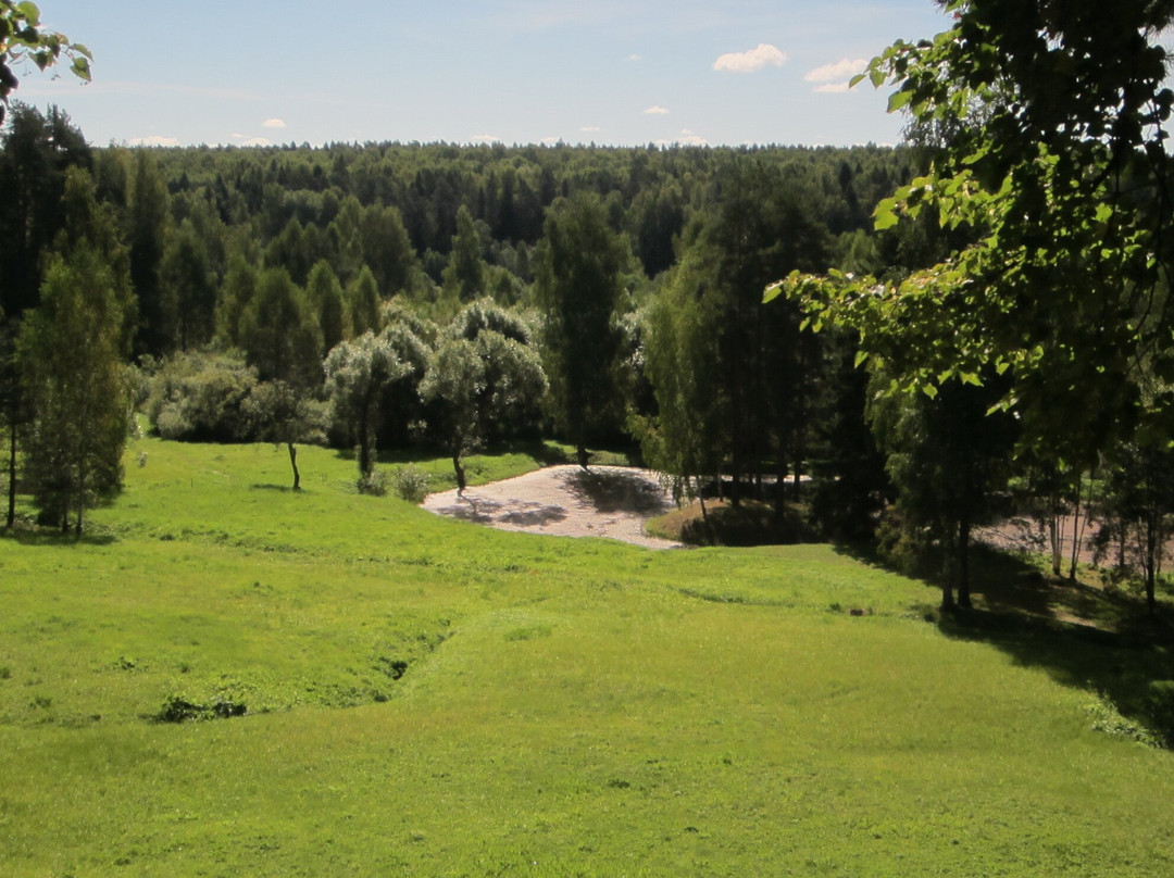 Shhelykovo Ostrovskiy State Memorial and Nature Museum Reserve景点图片