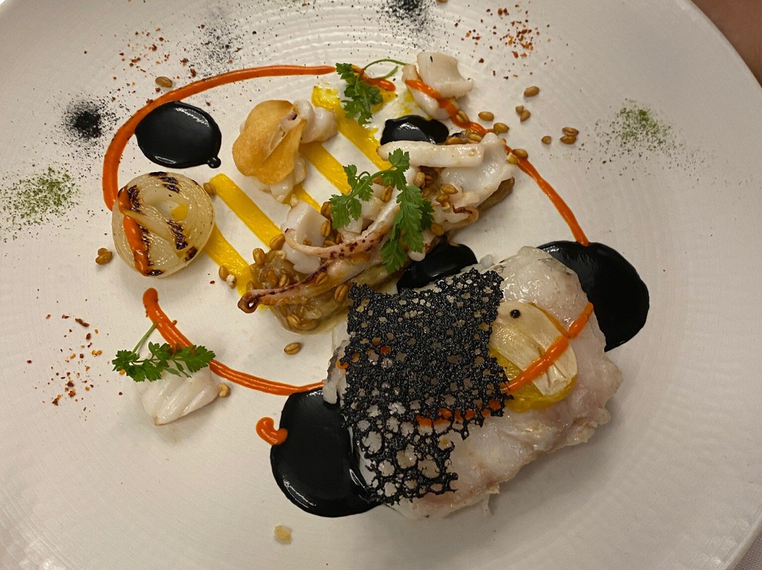 Hotel Les Pyrenees主图