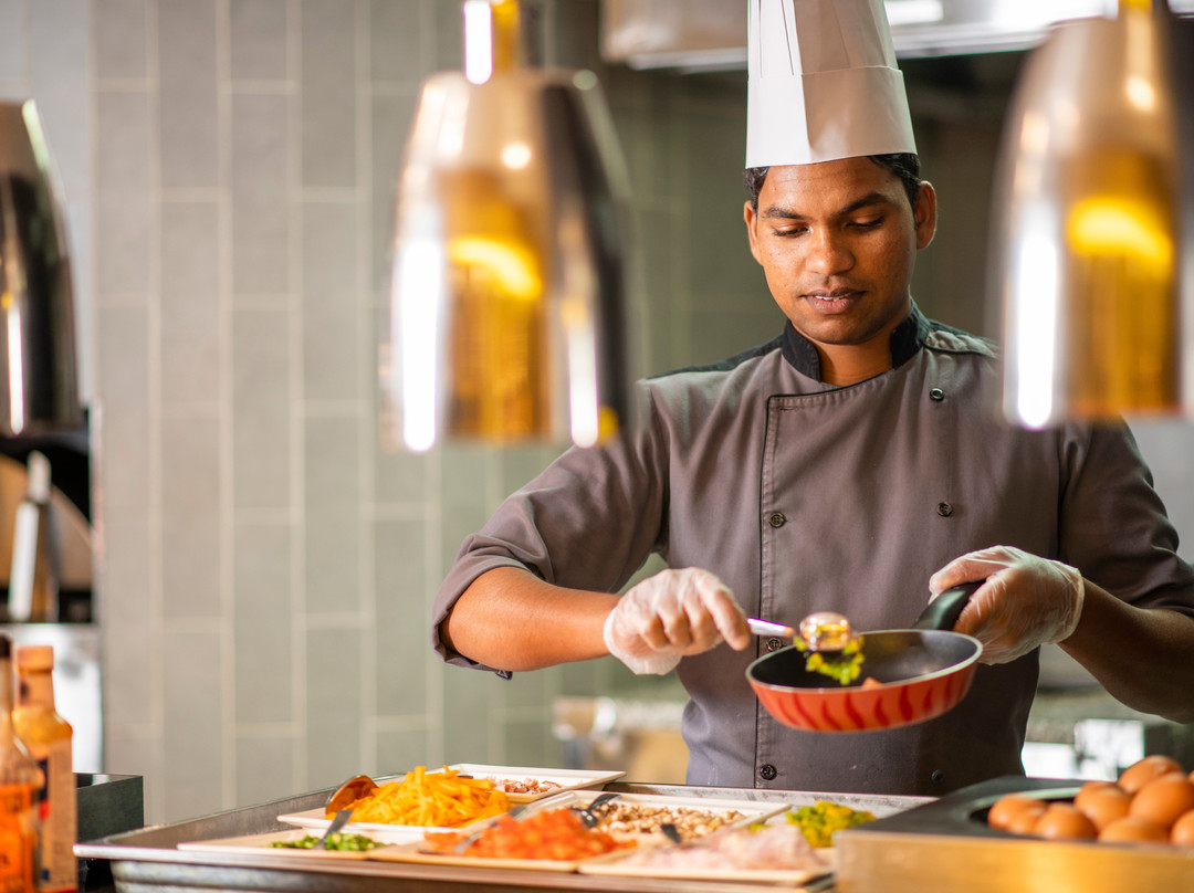 Holiday Inn Muscat Al Seeb By IHG主图