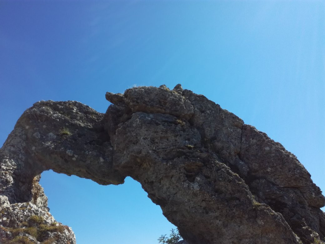 Pierre Percée-Pierre-Chatel必去景点