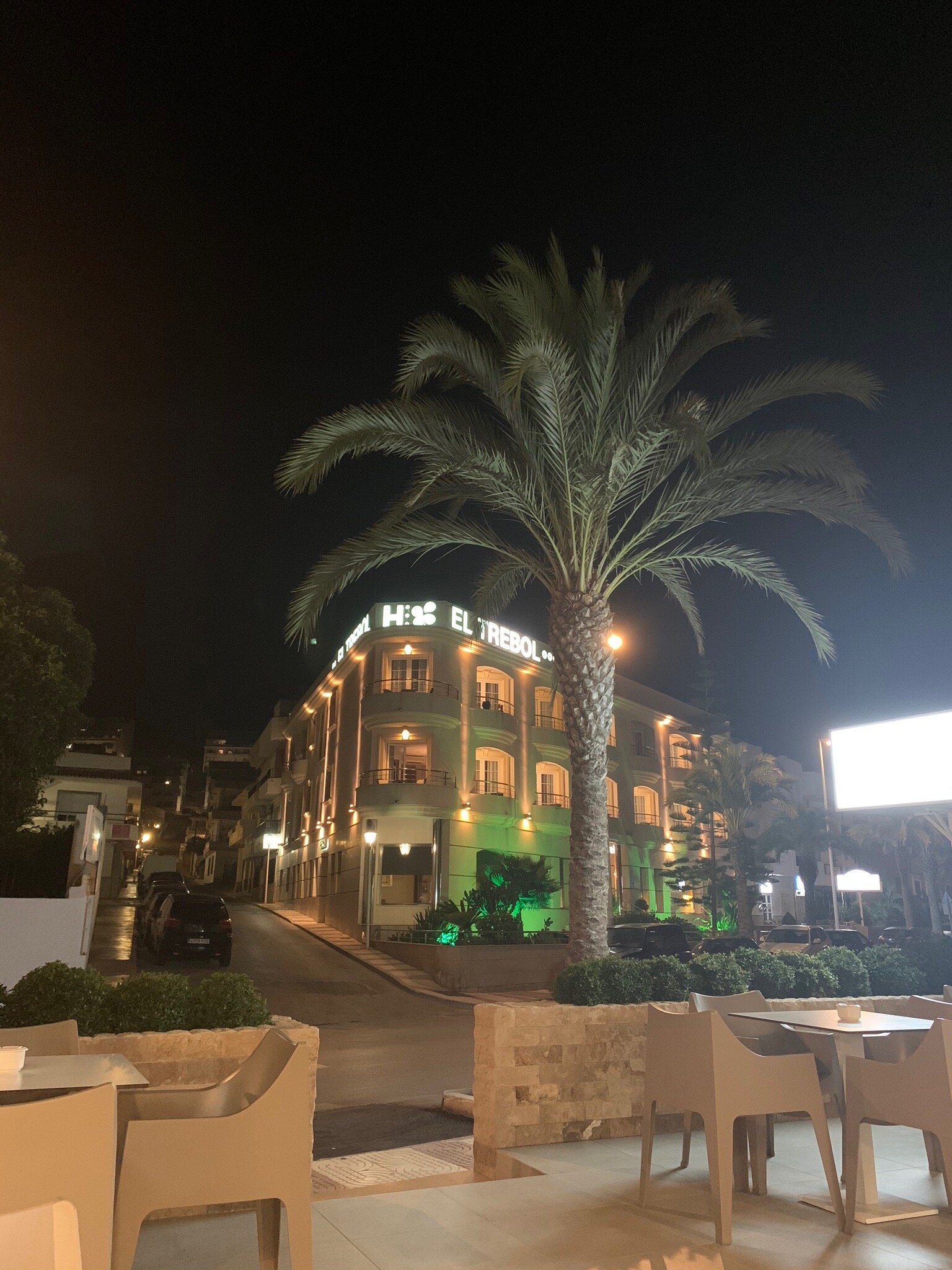 三叶草酒店-官方