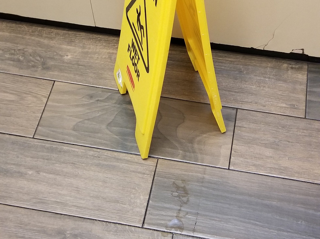 Comfort Suites At the University主图