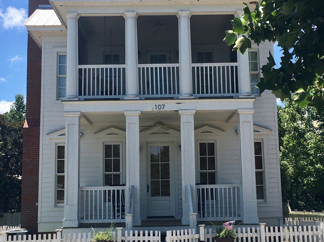 The Lodge at Gorham's Bluff主图