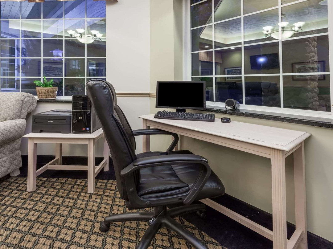 Days Inn by Wyndham Pentwater主图