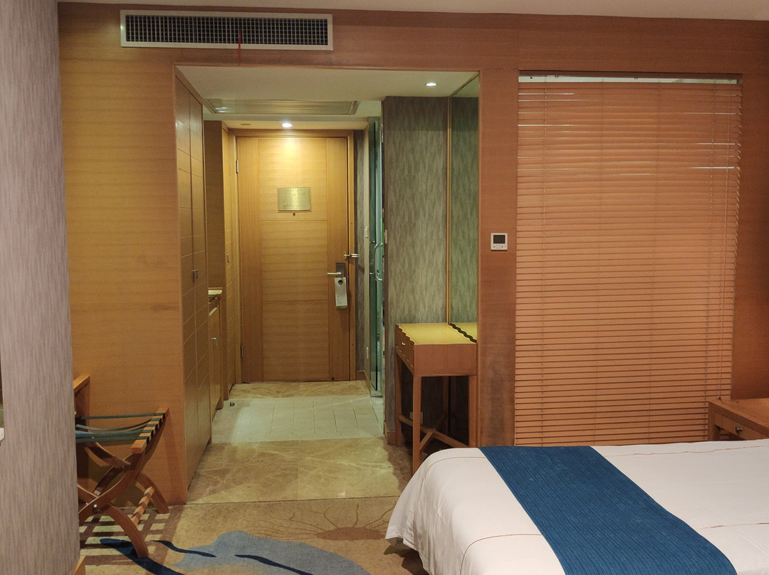 东方石浦大饭店主图