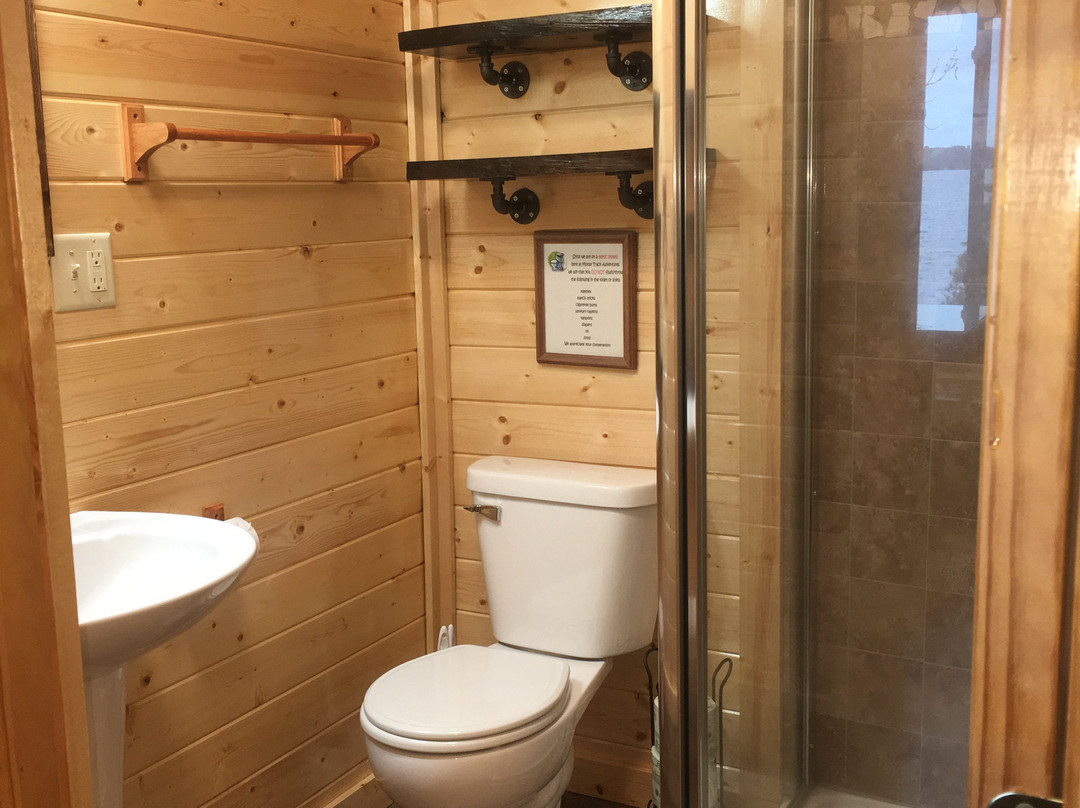 Moose Track Adventures主图