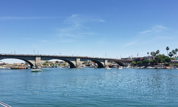 Rentals On The Beach - London Bridge Watercraft-哈瓦苏湖城必去景点