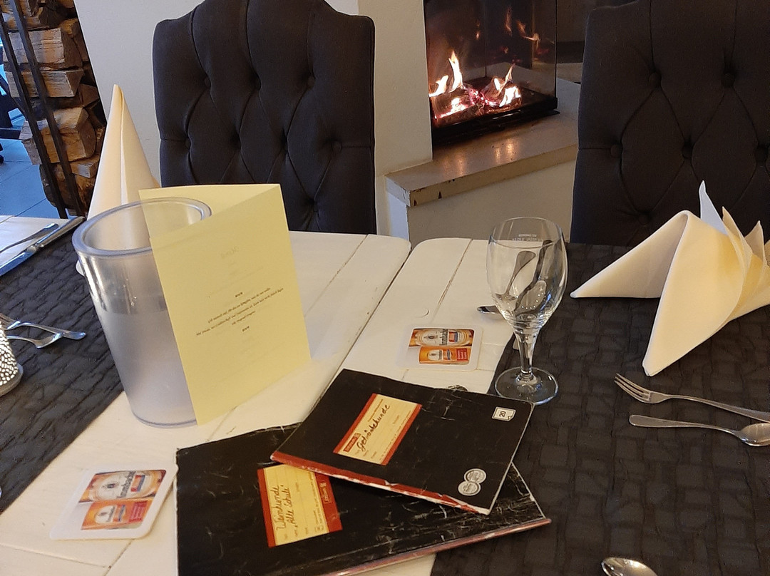 希彻勒阿尔特酒店主图