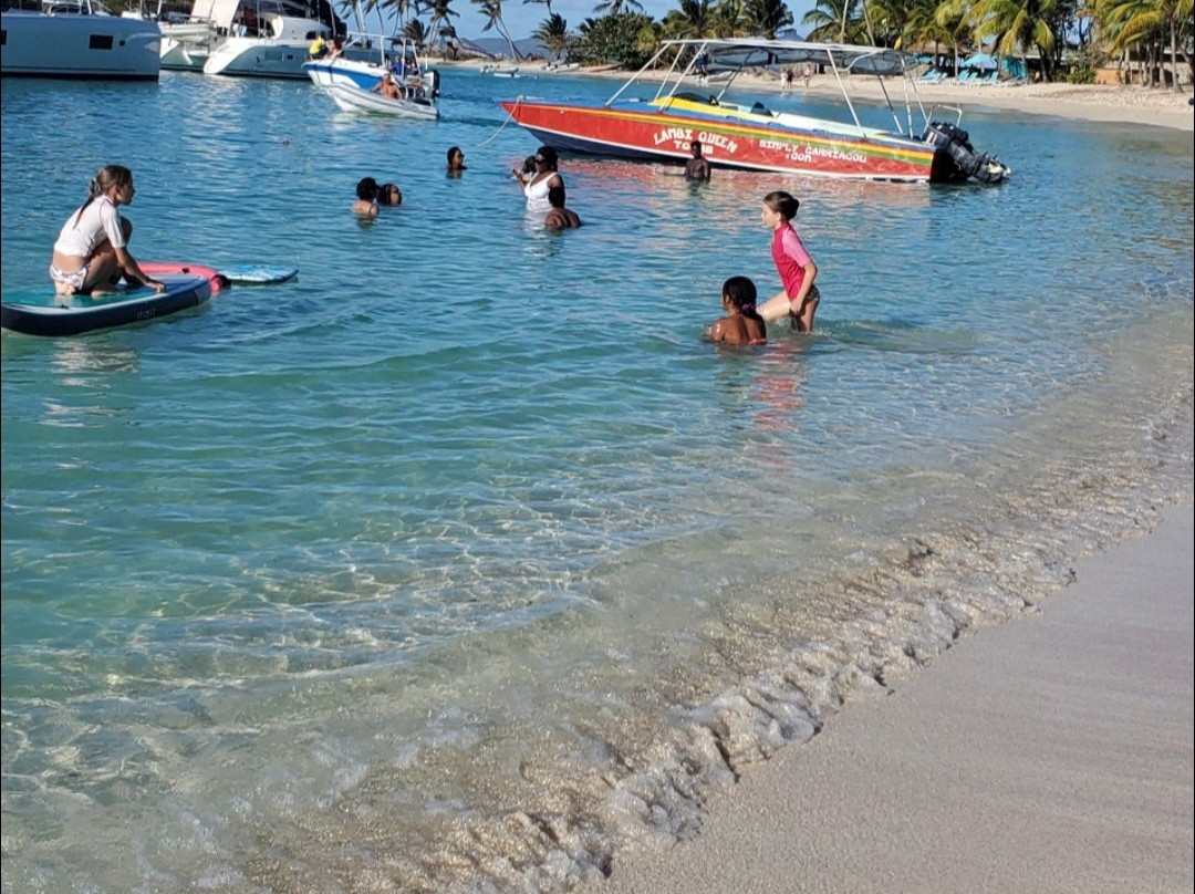 Lambi Queen Tours-Carriacou Island必去景点