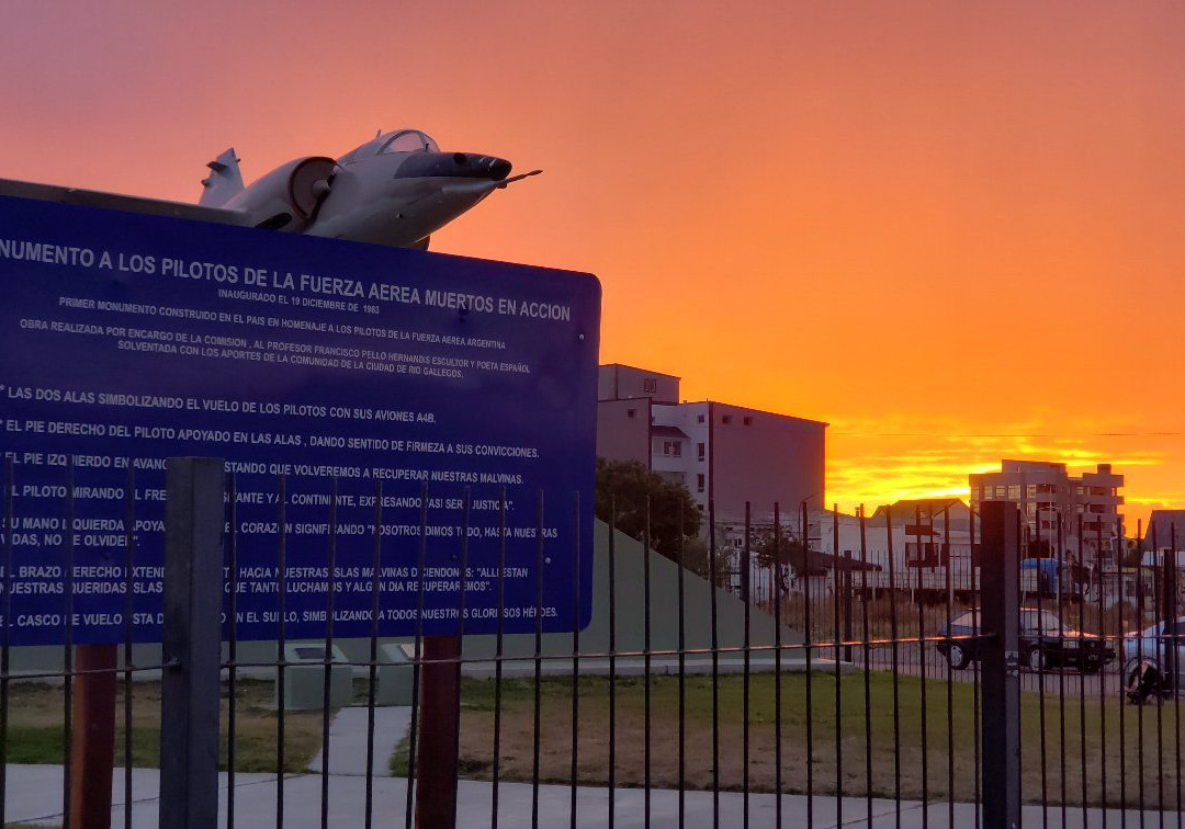 Monumento al Piloto de la Fuerza Aerea景点图片