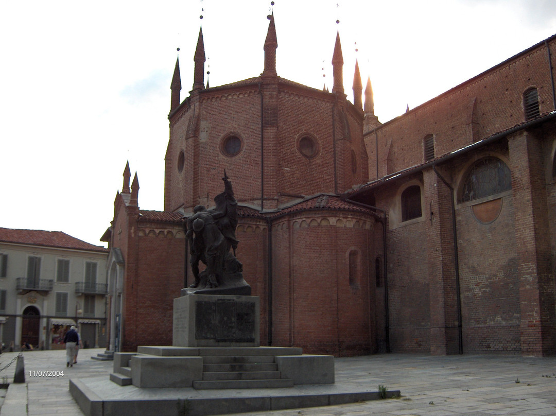 Duomo di Chieri-基耶里必去景点