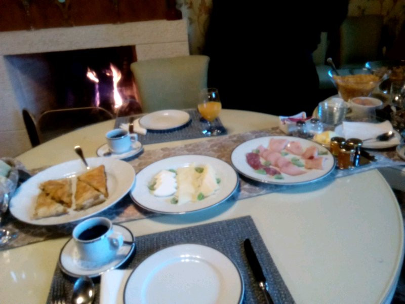 扎格里套房酒店主图