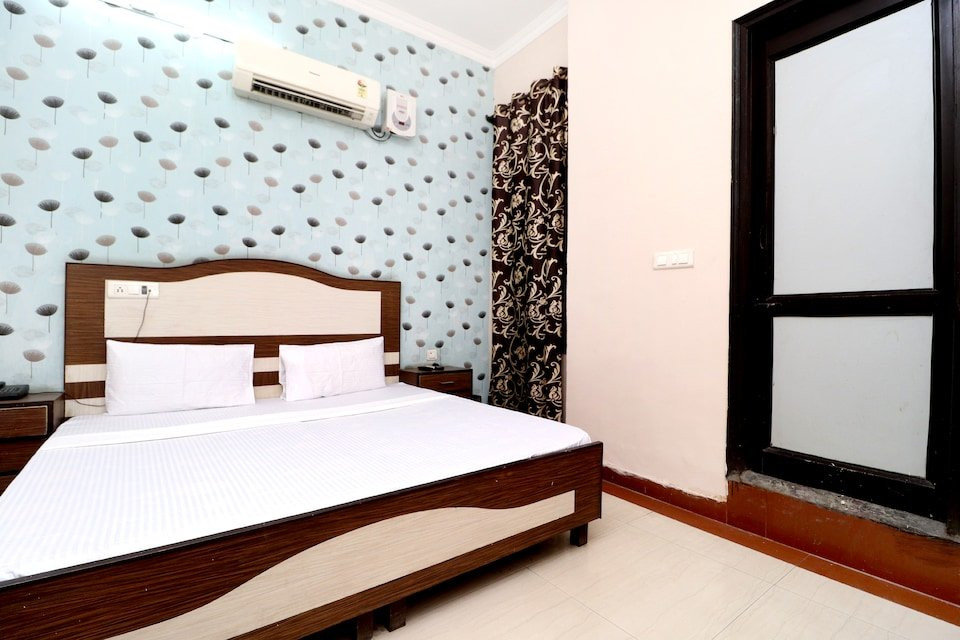 Hotel Vivek Plaza主图