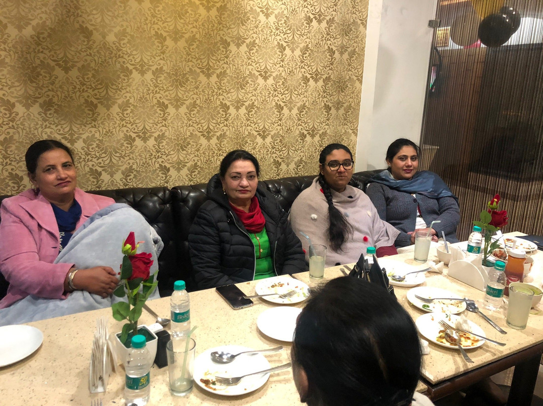 Hotel Mid Town主图