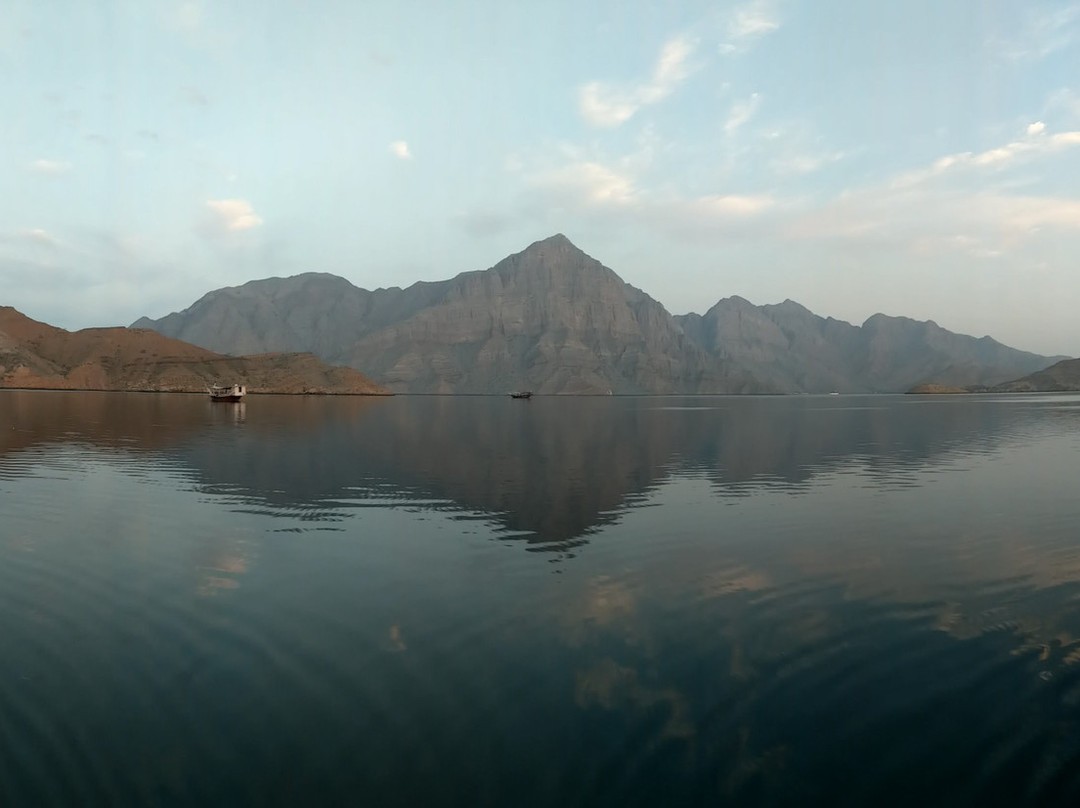 Khasab Musandam Dhow Cruise & Camping-海塞卜必去景点
