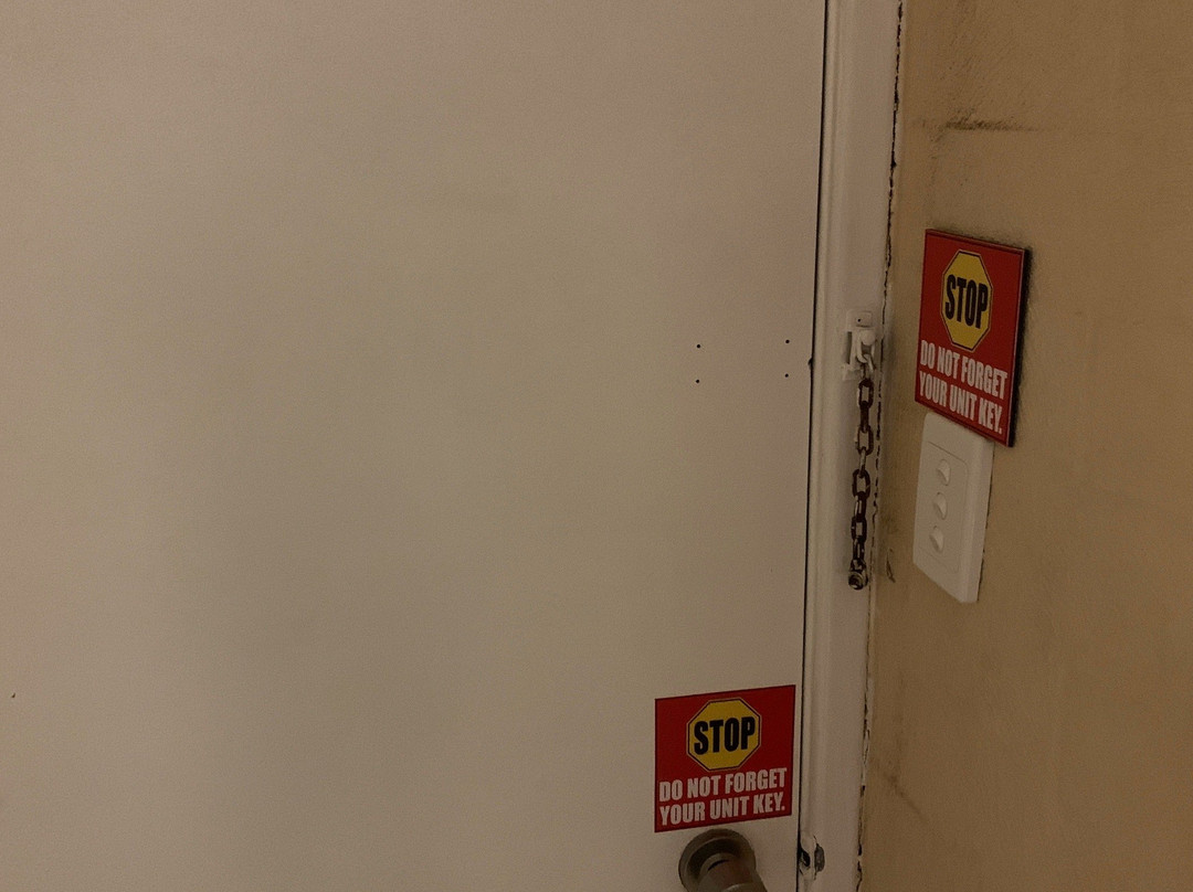 卡尔巴里棕榈海滩酒店主图