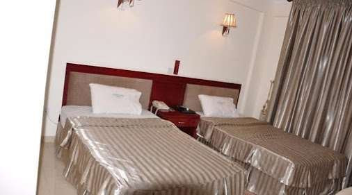 Sunlodge Hotel主图
