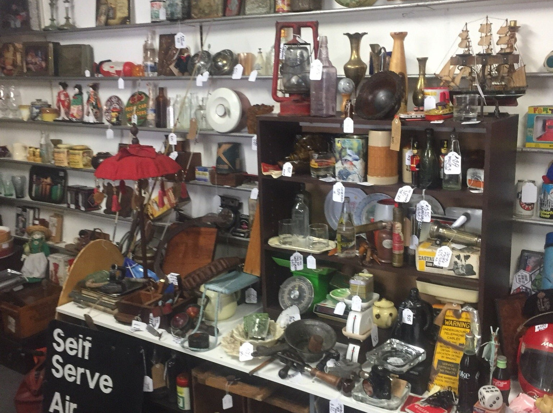 Eden Antiques, Collectables & Old Wares-伊登港必去景点
