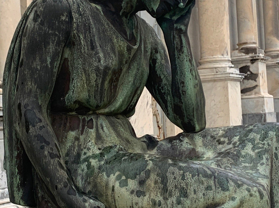 Cimitero Monumentale di Lavagna-拉瓦尼亚必去景点