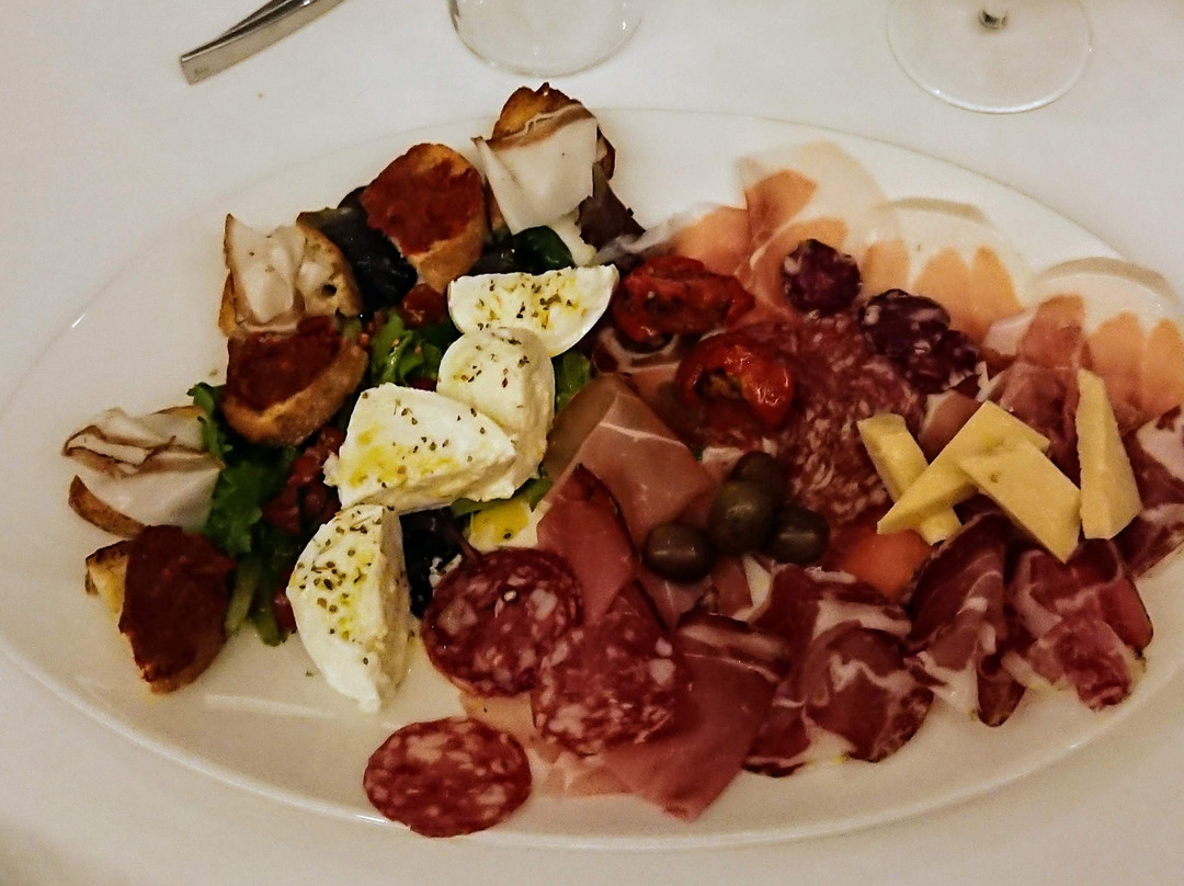 Livange餐馆和美食-Edesia Restaurant Auberge