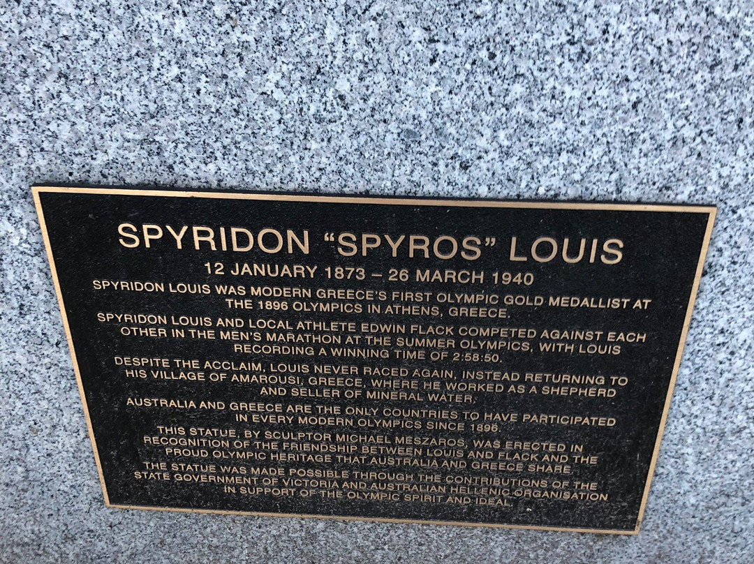 Berwick War Memorial and Plantation-伯威克必去景点