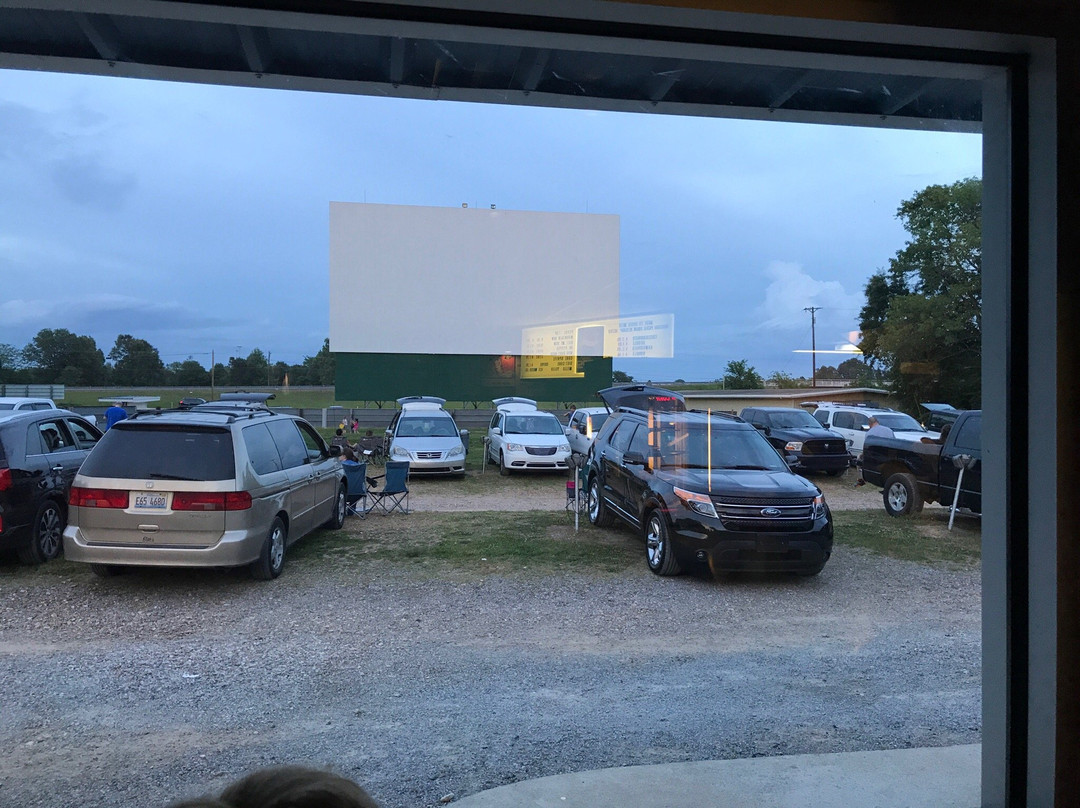 Calvert Drive-In Theater景点图片