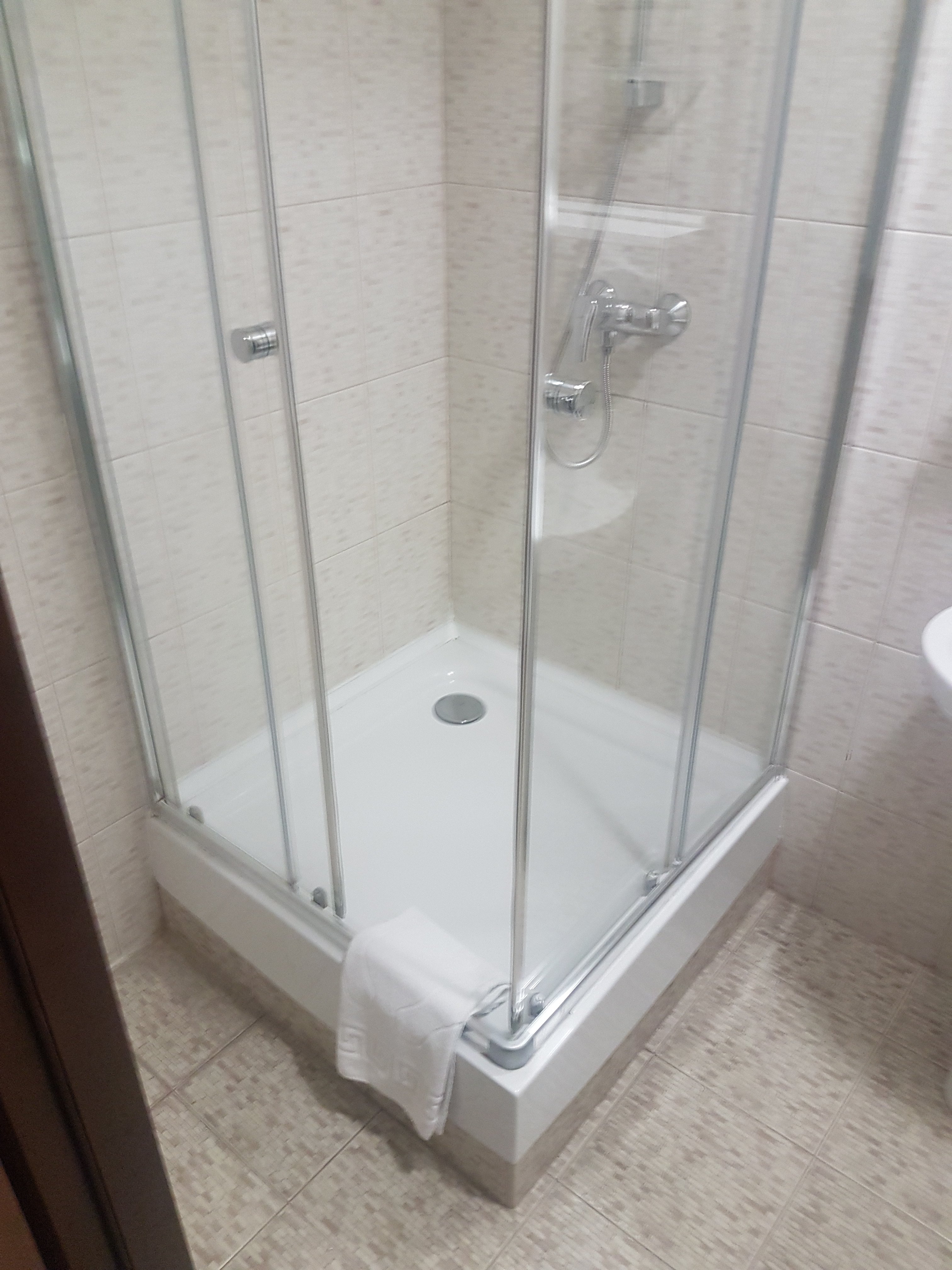 Slavutych Hotel-浴室