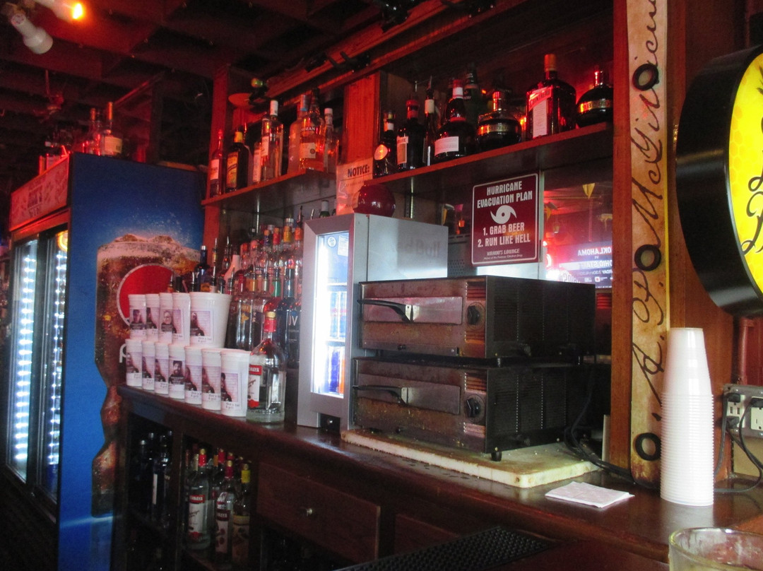 Lakeland旅游景点-Dick's Bar and Grill