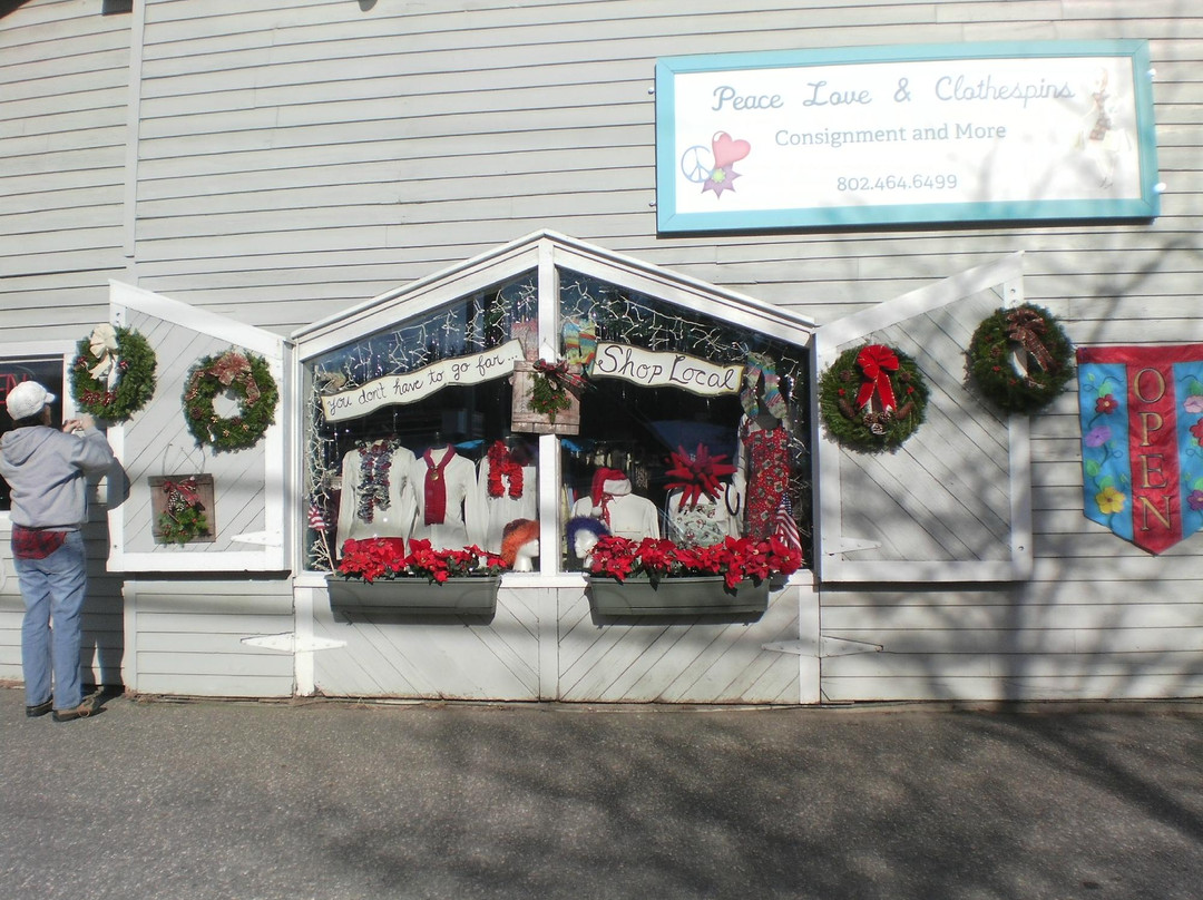 Clothespins Consignment Boutique