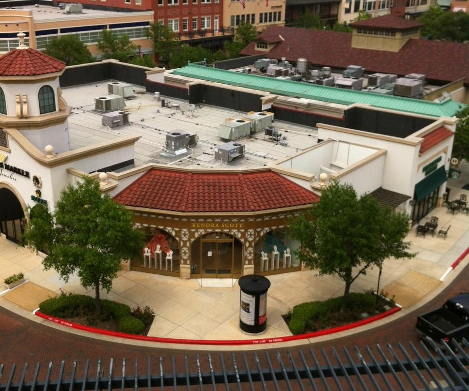Shenandoah旅游景点-The Woodlands Town Center